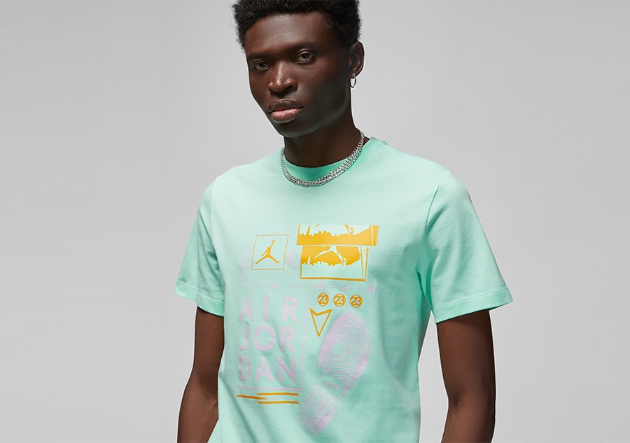 Nike Air Jordan Brand Graphic Crew 2 Tee Mint Foam