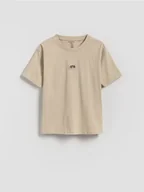 Koszulki dla chłopców - Reserved - Bawełniany t-shirt oversize - beżowy - miniaturka - grafika 1