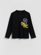 Bluzki dla chłopców - Reserved - Longsleeve z nadrukiem - czarny - miniaturka - grafika 1