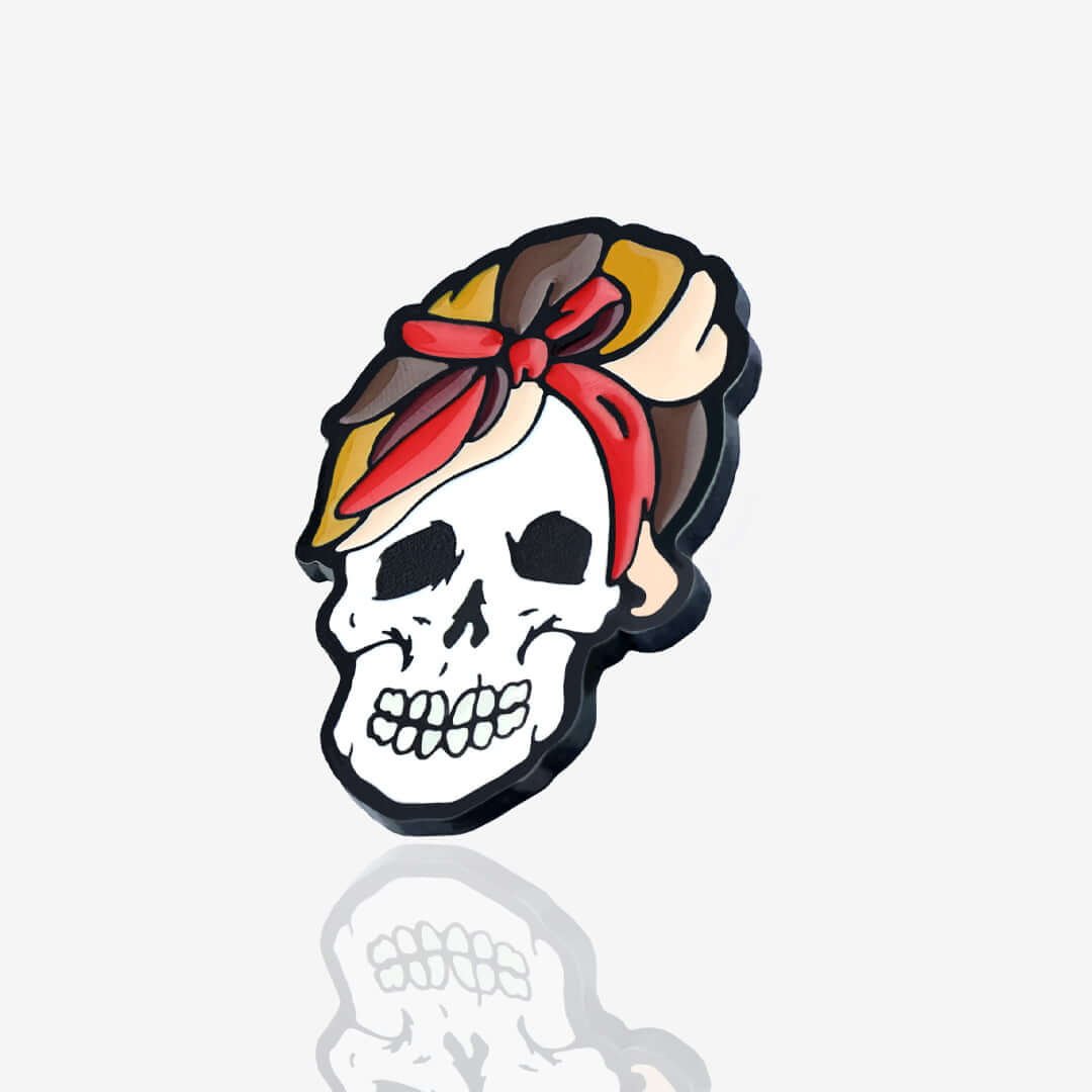 Pins czaszka 
