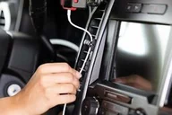 Uchwyty samochodowe do telefonów - Brodit organizer na przewody do samochodu 4 szt. - miniaturka - grafika 1