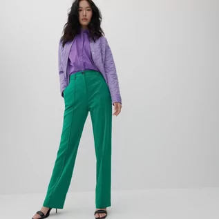 Spodnie damskie - Reserved Eleganckie spodnie z kantem - Zielony - grafika 1