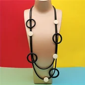 Inne - TEMU - Naszyjnik z Podwójną Warstwą Drewnianych Koralików - Sztuczna Skóra, Idealny na Co Dzień i na Imprezę - miniaturka - grafika 1