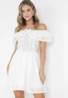 Sukienki - Biała Rozkloszowana Sukienka Mini Hiszpanka z Gumką w Pasie i Ozdobnym Haftem Lenia - miniaturka - grafika 1