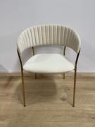 Krzesła - Krzesło tapicerowane MARGO beż - welur, podstawa złota błyszcząca - miniaturka - grafika 1