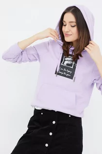 Bluzy damskie - Fila bluza damska kolor fioletowy z kapturem z nadrukiem - grafika 1