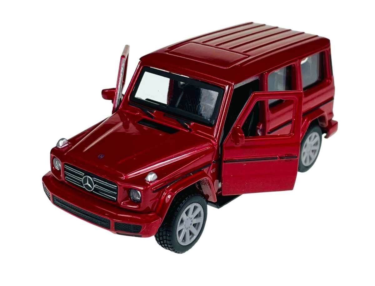 MAISTO MERCEDES-BENZ KLASA G CZERWONY Z NAPĘDEM 1:40