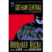 Komiksy dla młodzieży - Egmont Gotham Central T.3 W obłąkanym świecie - miniaturka - grafika 1