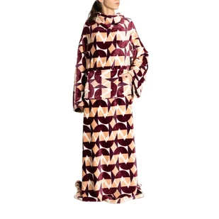 Koc telewizyjny CHERRY CHIC z rękawami we wzór 130x170cm HOMLA - Koce - miniaturka - grafika 1