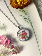 Naszyjniki - Przepiękny naszyjnik serce z bukietem kwiatów - idealny prezent - miniaturka - grafika 1