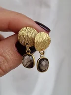 Kolczyki - Złote kolczyki z kwarcem dymnym w okuciu - miniaturka - grafika 1