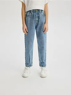 Reserved - Jeansy baggy z haftem - niebieski - Spodnie i spodenki dla dziewczynek - miniaturka - grafika 1