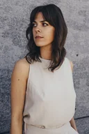 Koszule damskie - Echo wiskozowy top na szerokich ramiączkach - beżowy - miniaturka - grafika 1