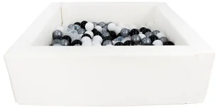 Kwadratowy suchy basen z ekoskóry z 200 piłeczkami (biały/czarny, biały, transparentny, srebrny) - Suche baseny - miniaturka - grafika 1