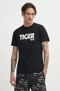 Koszulki męskie - Tiger Of Sweden t-shirt bawełniany Dillan męski kolor czarny z nadrukiem T65617038 - Tiger of Sweden - grafika 1