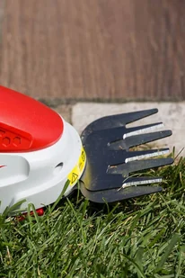 IKRA IGBS1054 LI SEKATOR NOŻYCE DO TRAWY KRZEWÓW AKUMULATOROWE PREMIUM OB-IKRIGBS1054LI EWIMAX - OFICJALNY DYSTRYBUTOR - AUTORYZOWANY DEALER IKRA - Nożyce do żywopłotu - miniaturka - grafika 15