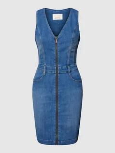Sukienki - Sukienka jeansowa z wpuszczanymi kieszeniami model ‘MICOL’ - grafika 1