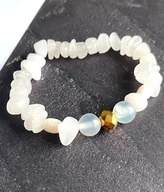 Bransoletki - Bransoletka z kryształem górskim i perłami - miniaturka - grafika 1