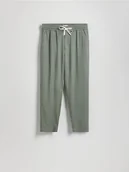 Spodnie męskie - Reserved - Spodnie carrot z lyocellem - jasny zielony - miniaturka - grafika 1