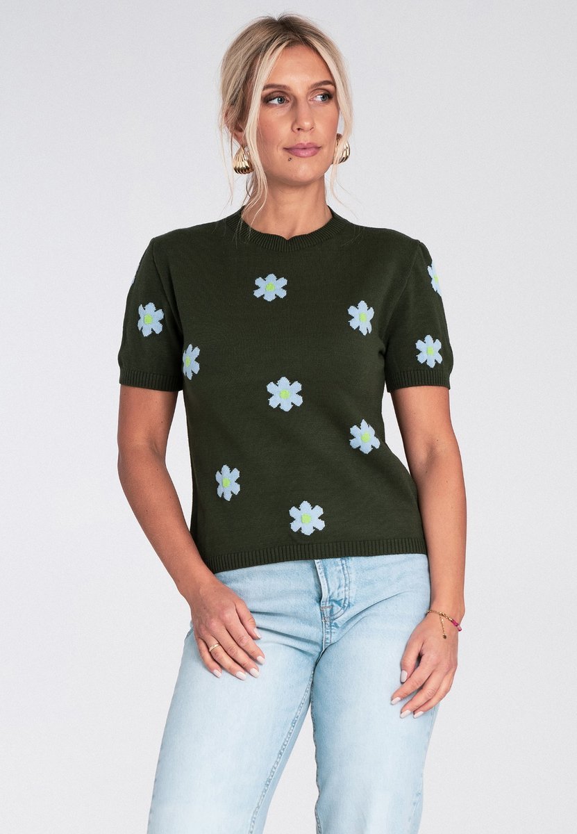 Damski sweter z krótkim rękawem w kwiaty z wiskozą, dekolt okrągły, regular fit - M1235, zielony, M