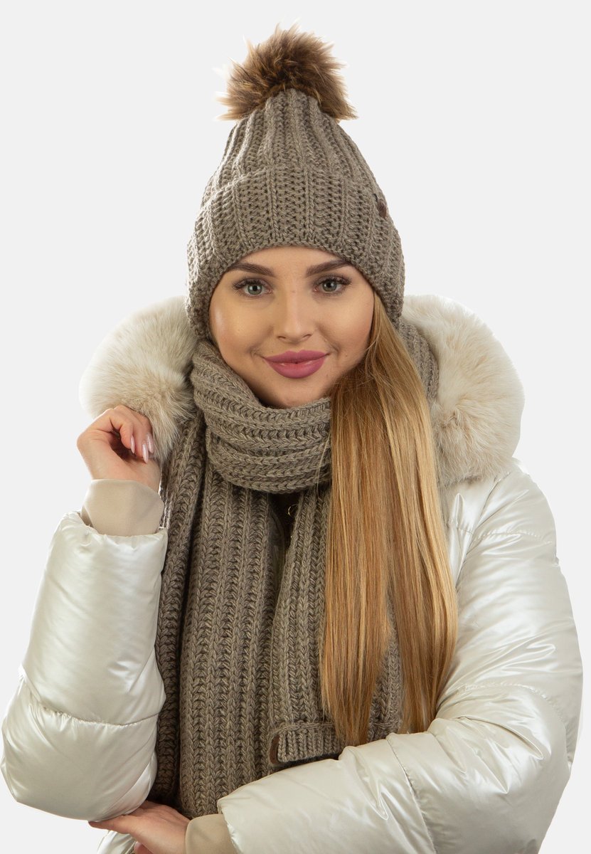 KOMPLET DAMSKI CZAPKA SZALIK ZIMOWY CIEPŁY Polskiej produkcji 23508 -05
