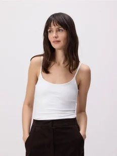 Reserved - Gładki top na ramiączkach - biały - Koszulki i topy damskie - miniaturka - grafika 1