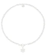 Naszyjniki - Naszyjnik z pereł ze srebrnym ażurowym kwiatkiem 45 cm - miniaturka - grafika 1