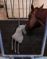 Pasze dla zwierząt - Zabawka dla koni QHP Horse - miniaturka - grafika 1