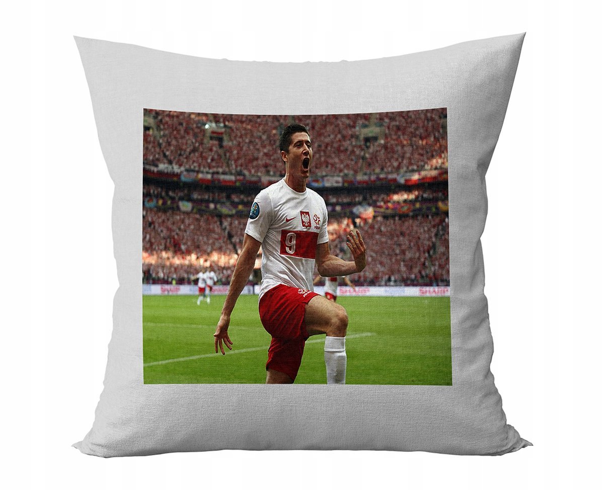 PODUSZKA PERSONALIZOWANA ROBERT LEWANDOWSKI PIŁKA POMYSŁ NA PREZENT WZORY