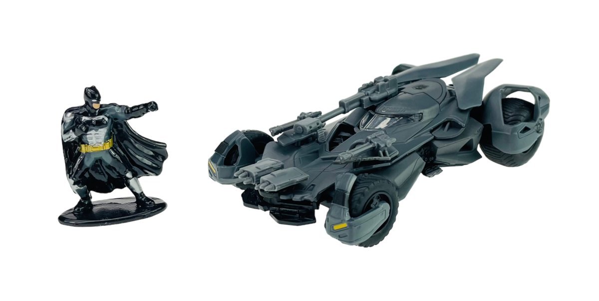 JADA BATMAN JUSTICE LEAGUE BATMOBILE + FIGURKA 1:32 NOWY METALOWY SAMOCHÓD
