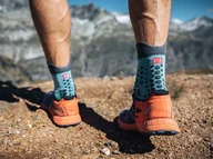 Skarpetki sportowe męskie - COMPRESSPORT Skarpetki do biegania trailowe ProRacing Socks v3.0 szaro-niebieskie - miniaturka - grafika 1