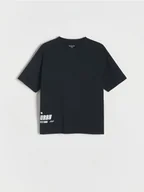Koszulki dla chłopców - Reserved - Bawełniany t-shirt z nadrukiem - czarny - miniaturka - grafika 1