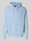 Bluzy męskie - Bluza z kapturem z naszywką z logo i kieszenią kangurką - miniaturka - grafika 1