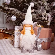 Ozdoby bożonarodzeniowe - HOMLA AURIE Skrzat Aniołek stojący długie nogi biało-srebrny - miniaturka - grafika 1