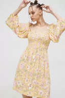 Sukienki - Billabong sukienka kolor żółty mini rozkloszowana - miniaturka - grafika 1