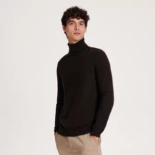 Swetry męskie - Reserved - Bawełniany golf - Brązowy - grafika 1