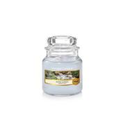 Świece - Yankee Candle Świeca zapachowa mały słój water garden 104g - miniaturka - grafika 1