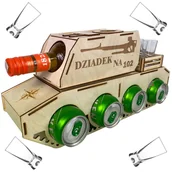 Pozostałe akcesoria barmańskie - Przezent Dla Dziadka Na Dzień Dziadka Urodziny Imieniny - Drewniany Czołg Na Piwo Obracany Z Koszykiem W Zestawie Z Kieliszkami - Dziadek Na 102 - miniaturka - grafika 1