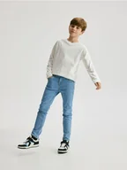 Spodnie i spodenki dla chłopców - Reserved - Jeansy slim - niebieski - miniaturka - grafika 1