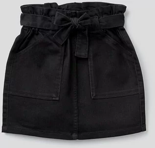 Sukienki i spódniczki dla dziewczynek - Benetton Spódnica dżinsowa w kolorze czarnym - grafika 1