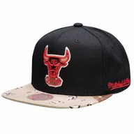 Czapki męskie - Czapka z daszkiem Mitchell & Ness NBA Choco Camo HWC Chicago Bulls - miniaturka - grafika 1