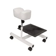 Lampy kosmetyczne - BETA Stojak do pedicure Rodzaj obicia: Skaj Basic - miniaturka - grafika 1