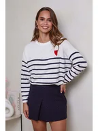 Swetry damskie - Soft Cashmere Sweter w kolorze biało-granatowym - miniaturka - grafika 1