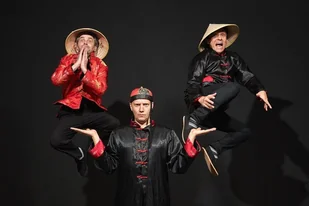 Dedykowany spektakl w Teatrze Scena Współczesna - Czasopisma - miniaturka - grafika 1