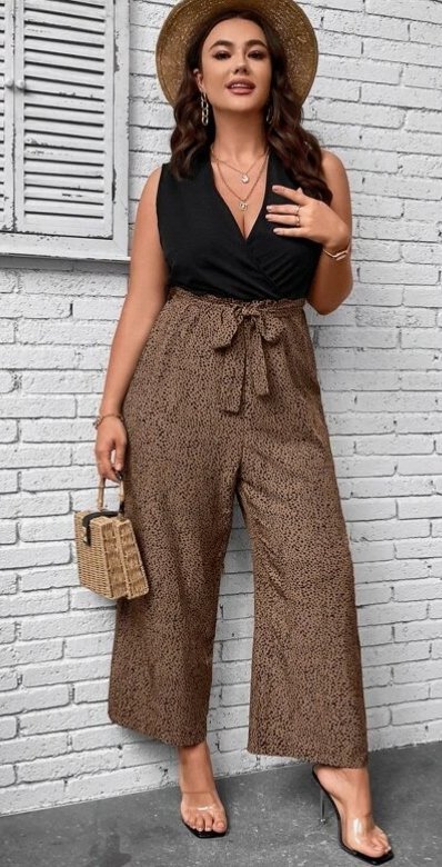 Plus Size Kombinezon Damski z Paskiem Wzór XXL V7z