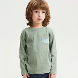 Bluzki dla chłopców - Reserved - Bawełniany longsleeve z nadrukiem - Zielony - grafika 1