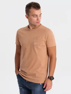 Koszulki męskie - T-shirt męski bawełniany z kieszonką - jasnobrązowy V7 OM-TSPT-0154 - grafika 1