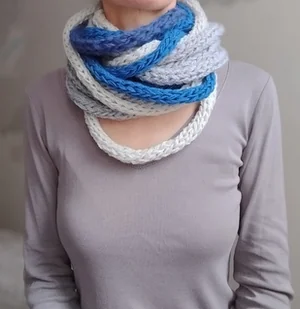 Szal/zamotka szalik szaro niebieski z błyszczącą nitką - Apaszki i szaliki damskie - miniaturka - grafika 1