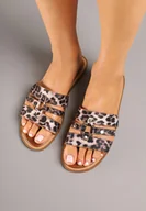 Klapki i japonki damskie - Panterkowe Klapki z Metalicznymi Ozdobami Nellavira - miniaturka - grafika 1