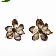 Kolczyki - Kolczyki srebrne z dużymi  Magnoliami Venus Galeria - miniaturka - grafika 1